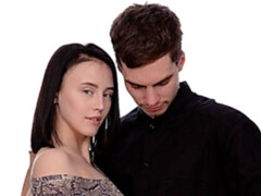 Amateur, Chambre à dormir, Sucer une bite, En levrette, Cheveux courts, Maigrichonne, Adolescente, Nénés