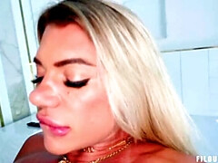 Blonde, Britannique, Brutal, Queue, Faciale, 2 femmes 1 homme, Nue, Rugueux