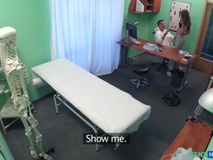 Amateur, Sucer une bite, Médecin, En levrette, Branlette thaïlandaise, Bureau, Pov, Chatte