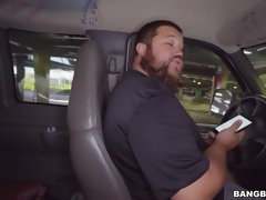 Sucer une bite, Brunette brune, Bus, En levrette, Hard, Hd, Fille latino, Chevaucher