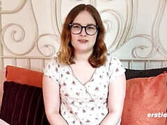 Enthousiasteling, Seksspeelgoed, Vrouw, Brillen, Kut duiken, Geschoren, Speelgoed, Vibrator