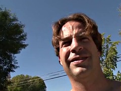 Gros seins, Sucer une bite, Brunette brune, Bukkaké, Petite amie, Hard, Suçant, Nénés