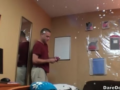 Blondine, Hochschule, Studentenwohnheim, Aufs gesicht abspritzen, Gruppe, Party, Dürr, Titten