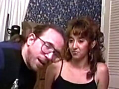 18 ans, Amateur, Sucer une bite, Brunette brune, En levrette, Chatte, Rétro, Jarretelles