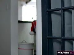 Horny Milf Silvia Saige & Nikole Nash Double Team Santa's Dick This Christmas -S14:E7