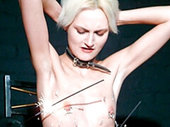 Amateur, Lingerie, Seins naturels, Chatte, Cheveux courts, Maigrichonne, Adolescente, Nénés