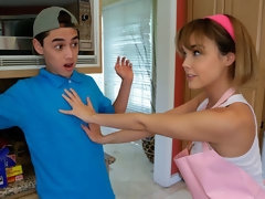 ブロンド, フェラチオ, バック, 手コキする, キッチン, なめる, 淫乱熟女, オマンコ
