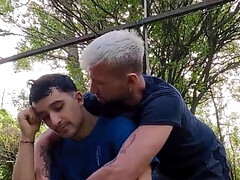 Grosse bite, Sucer une bite, Brunette brune, Homosexuelle, Branlette thaïlandaise, Hard, Hd, Embrassement