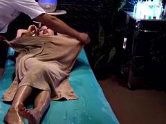 Tussi, Japanische massage, Massage