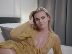 Cul, Doigter, Branlette thaïlandaise, Masturbation, Seins naturels, Rasée, Maigrichonne, Solo