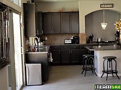 Grote kont, Grote mammen, Vingeren, Moeder die ik wil neuken, Natuurlijke tieten, Kut duiken, Roodharige vrouw, Tiener