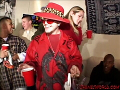 ブロンド, 気狂い, バック, 手コキする, ハードコア, 公共, 生徒, バイブレーター