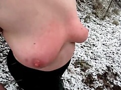 Sadomasoquismo, Despelote, Desnudo, Al aire libre, Castigada, Nalgadas, Adolescente, Tetas