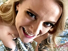 Leie, Grosser arsch, Blondine, Freundin, Zierlich, Muschi, Rasiert, Titten