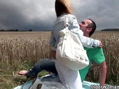 Любители, Постарше, Секс без цензуры, Хд, Милф, На публике, Мачеха, Сосущие