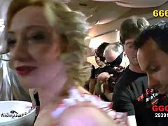 アナル, 美女, デカパイ, フェラチオ, 茶髪の, 手コキする, 熟年, 淫乱熟女