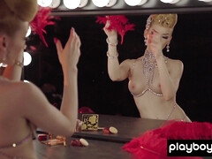 Grote mammen, Blond, Brits, Rondborstig, Ondergoed, Mager, Alleen, Uniformpje