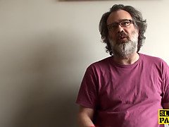 イギリス人, ぽちゃ, イく瞬間, イマラチオ, お仕置き, 奴隷, スパンキング, ヤリマンの