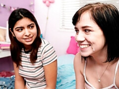 Grosser schwanz, Blasen, Sperma im mund, Handjob, Latina, Entkleiden, Jungendliche (18+), Titten