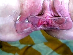 Deep Keely Squirting Close Up Pussy Fucking - Extreme Close Up Sex & Toy Play