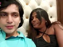 Cul, Noire, Sucer une bite, Couple, Noir ébène, Nue, Suçant, Nénés