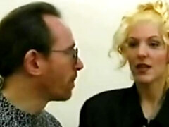 18 ans, Amateur, Blonde, Sucer une bite, Masturbation, Piercing, Rasée, Adolescente