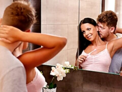 Mamada, Morena, Atrapados, Sexo duro, Madres para coger, Tetas naturales, Afeitado, Tetas