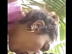 Sexy Indian Slim Girl Shows her Nude Body