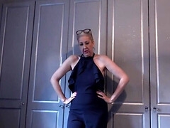 Enthousiasteling, Blond, Brits, Rondborstig, Fetisj, Rijpe lesbienne, Moeder, Gezichtspunt