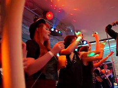 素人, 手コキする