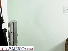 Amerikanisch, Grosse titten, Braunhaarige, Hardcore, Reif, Milf, Muschi, Reiten