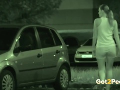 Morena, Atrapados, Checa, Al aire libre, Orinar, Público, Adolescente, Voyeur