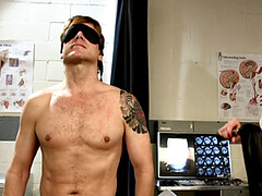 Grosse titten, Blondine, Fesselspiele, Arzt, Weibliche domination, Handschuhe, Krankenschwester, Tätowierung