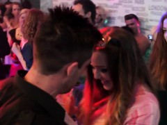 素人, 着衣女と全裸男, グループ, Hd, ティーン