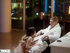 Asiatisch, Blasen, Sperma im mund, Lecken, Öl, Muschi, Reiten, Titten