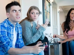 お尻, フェラチオ, 茶髪の, バック, なめる, 淫乱熟女, 剃毛, オッパイの