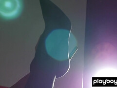 Брюнетки, Обнаженные, Натуральные, На природе, Киски, Тощие, Соло, Сиськи