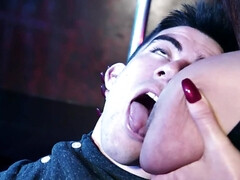 デカ尻, デカパイ, ブロンド, フェラチオ, クラブ, 黒人, 淫乱熟女, ストリップ