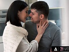 Sucer une bite, Brunette brune, Gorge profonde, Queue, Érotique, Hd, Seins naturels, Nénés