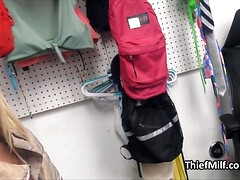 18 jaar, Enthousiasteling, Blond, Hd, Moeder die ik wil neuken, Kantoor, Tiener, Tieten likken