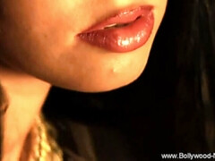 Amateur, Asiatique, Brunette brune, Femelle, Indienne, Mature, Nue, Solo