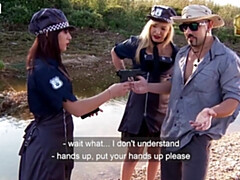 18 jaar, Bruinharig, Hardcore, Hd, Buiten, Ruw, Tiener, Trio