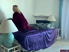 アメリカ人, ブロンド, フェラチオ, ズームショット, ディルド, 顔射, 息子, 禁句