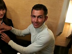 Индианки, На публике