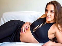 Blonde, En levrette, Doigter, Branlette thaïlandaise, Seins naturels, Rasée, Dénudage, Adolescente