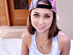 Sucer une bite, Queue, Branlette thaïlandaise, Mamelons, Pov, Avaler, String, Nénés