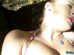 Любители, Бикини, Минет, Сперма на лице, На природе, От первого лица, Влажная