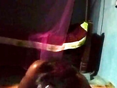 18 ans, Américain, Sucer une bite, Couple, En levrette, Petite amie, Indienne, Suçant