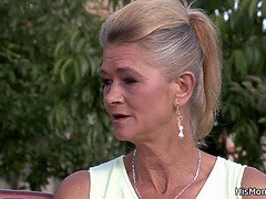 18 jahre, Blondine, Tschechisch, Lesbisch, Reif, Milf, Mutti, Muschi