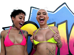 Nikole And Sera Suck Dry